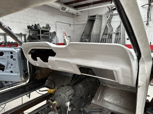 1967 mustang dash - gt,